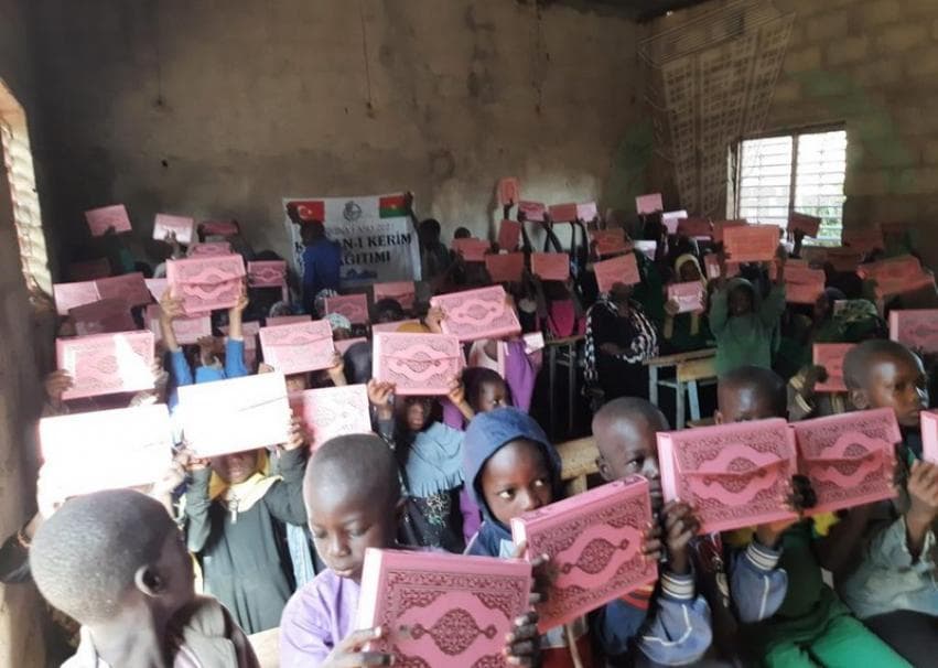 Burkina Faso Kur’an-ı Kerim Dağıtımı — fotoğraf 28