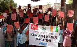 Fildişi Sahili Kur’an-ı Kerim Dağıtımı — fotoğraf 3