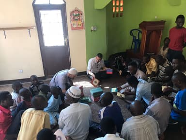 Ruanda — Kur'an-ı Kerim teslimatı