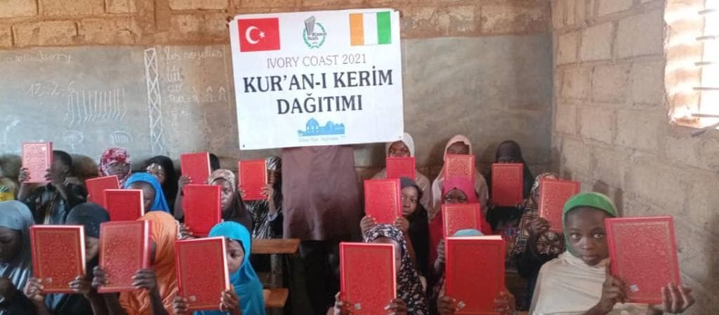 Fildişi Sahili Kur'an-ı Kerim Dağıtımı — 29.04.2021